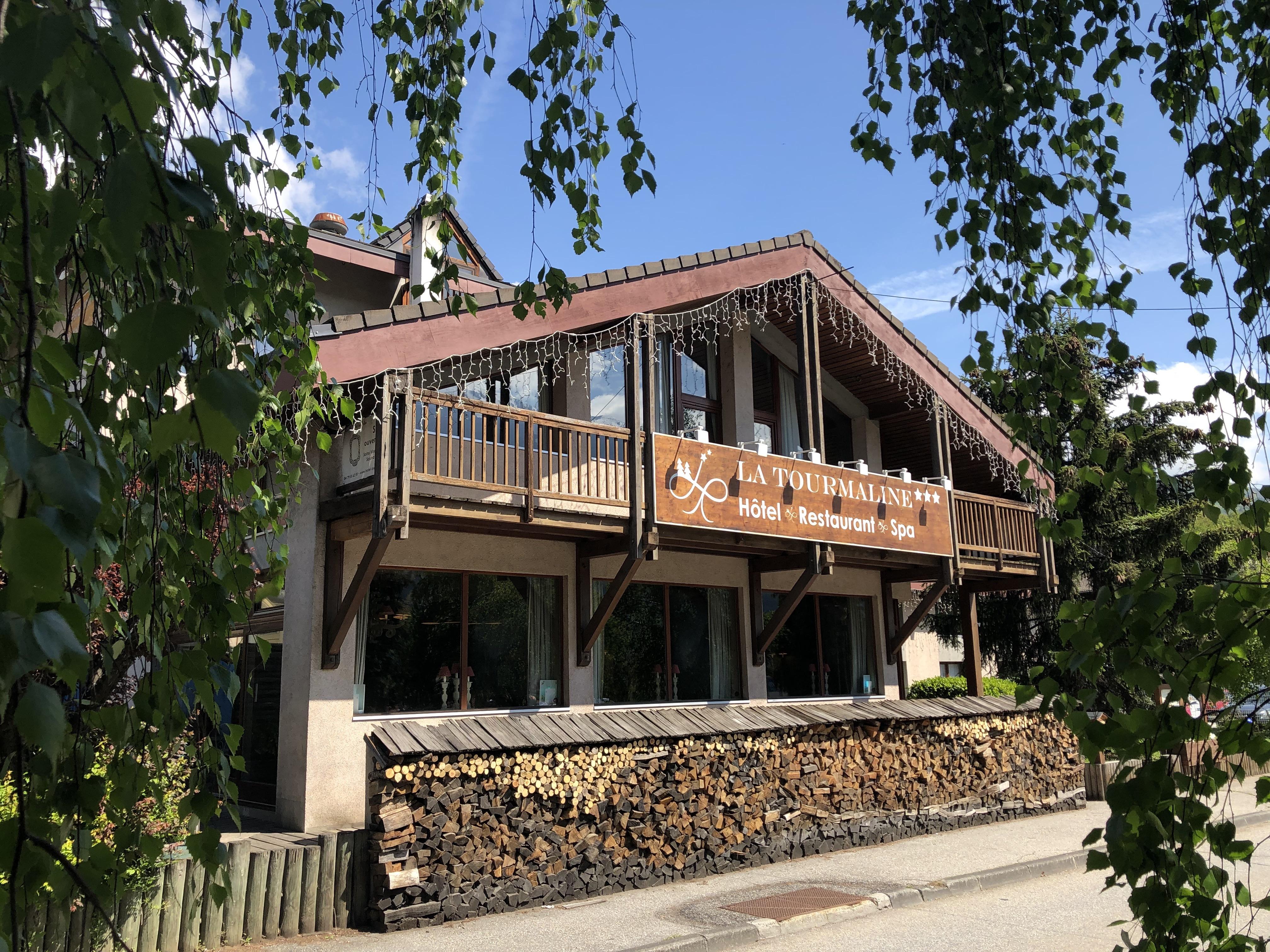Hôtel Restaurant La Tourmaline La Plagne Exterior foto