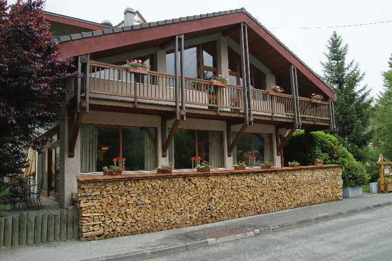 Hôtel Restaurant La Tourmaline La Plagne Exterior foto